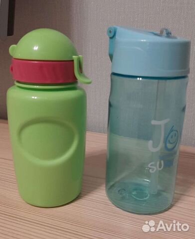 Бутылочки для воды пластиковые в отличном сост