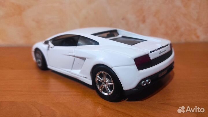 Lamborghini Gallardo 1:24 Maisto