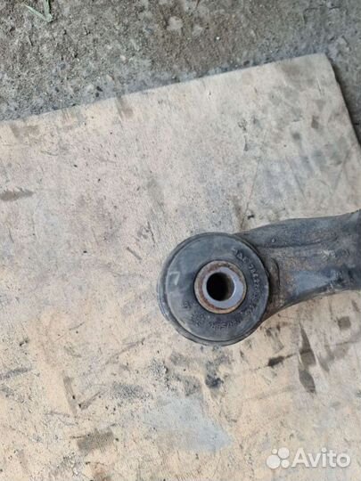 Рычаг передний левый Mercedes W639 Vito/Viano