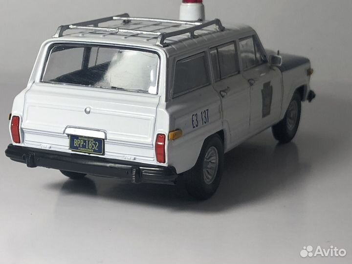 Jeep Wagoneer Модель автомобиля 1:43