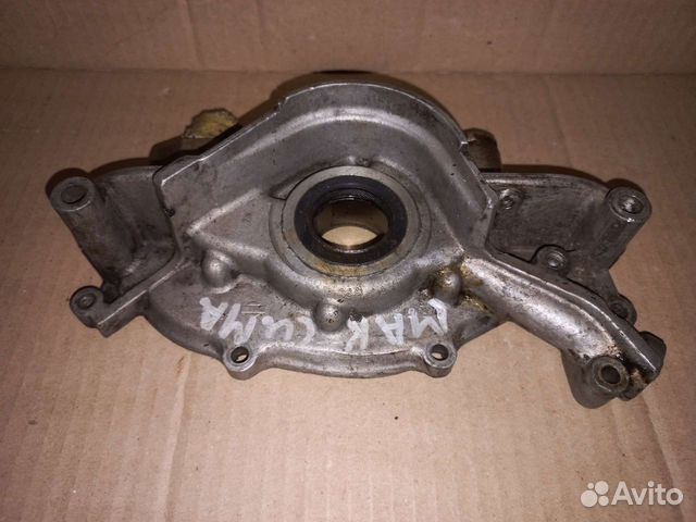 Масляный насос двигателя VG20 Nissan Maxima