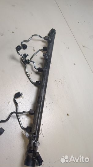 Рампа топливная BMW 5 E60