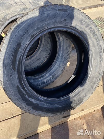 Hankook Winter I'Pike 215/65 R17 98T