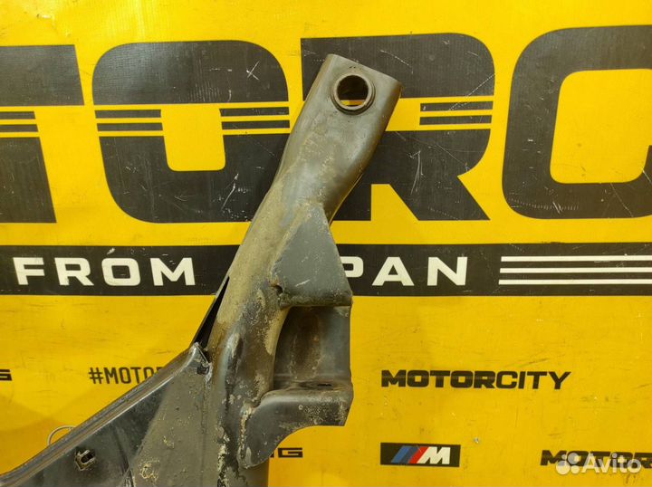 Подрамник передний Mercedes-Benz W639 M112.976 3.7