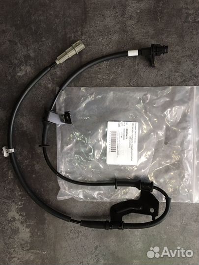 95670-M0000 Hyundai-Kia Датчик ABS передний левый