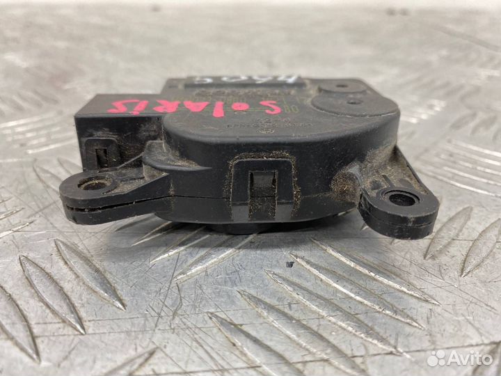 Б/У Сервопривод заслонки печки (моторчик