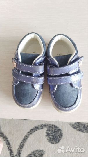 Продам обувь для девочки от 22до 27