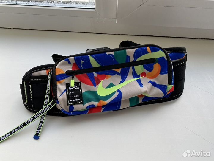 Поясная сумка Nike