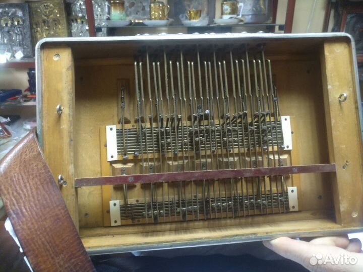 Гармонь, мастер В. Романов