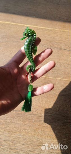 Морской конёк из нефрита