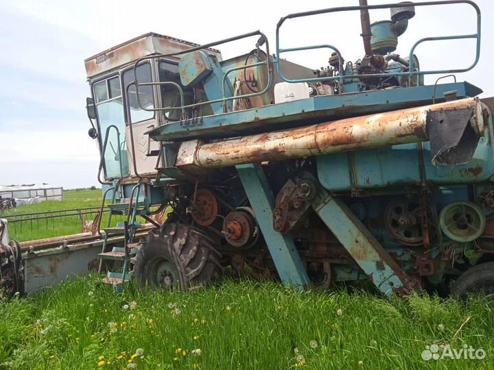 Комбайн Енисей Енисей-1200, 1992