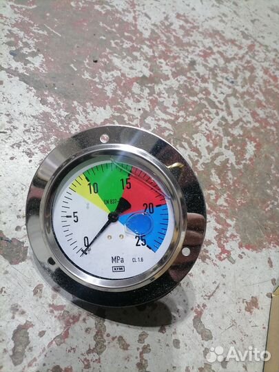 Манометр на пресс-подборщик Class