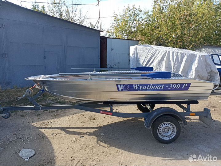 WyatBoat 390 P