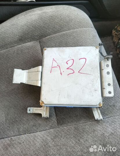 Блок управления Nissan Cefiro a32