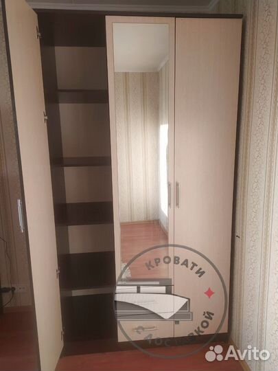 Шкаф распашной