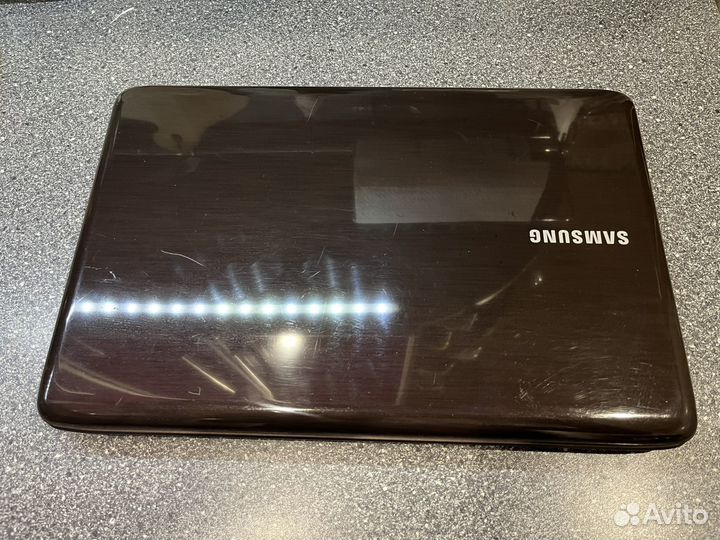 Ноутбук samsung np r540