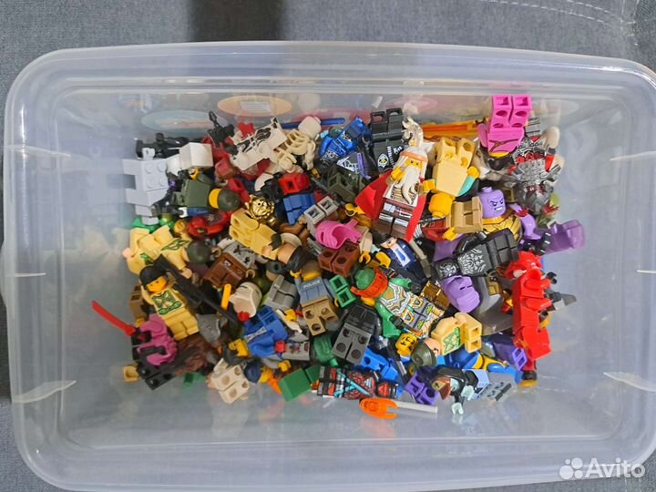 Lego минифигурки