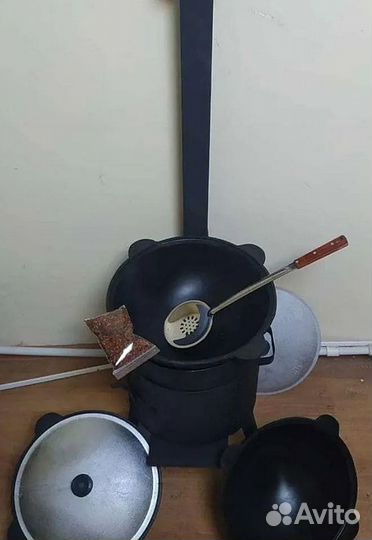 Казан чугунный с печкой