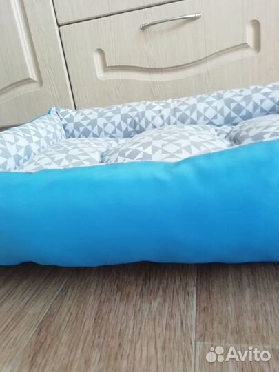 Лежанки для собак и кошек