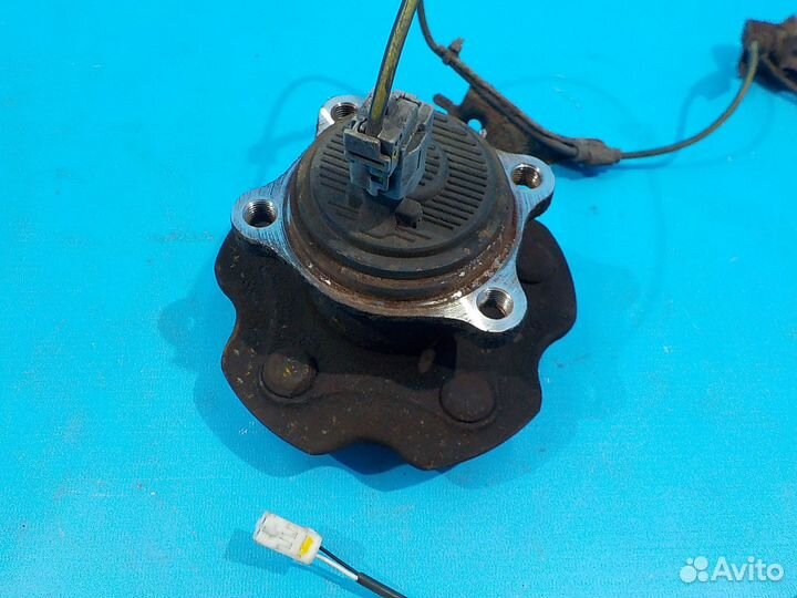 Ступица колеса задняя toyota Avensis 3 (T270) 2009