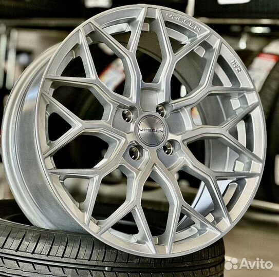 Диски vossen R17 на Киа Солярис