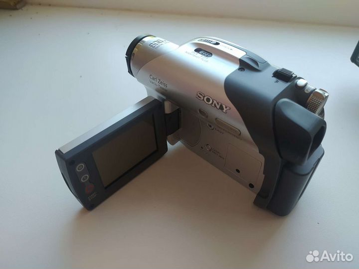 Видеокамера sony DRC-dvd105e