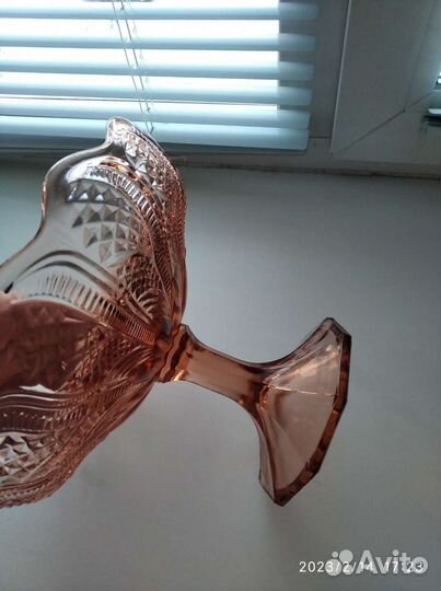 Ваза.цветной.хрусталь