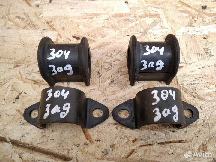 Втулка стабилизатора Toyota Land Cruiser 100 зад к