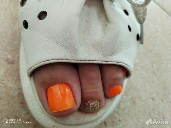 Наращивание ногтей, маникюр, педикюр