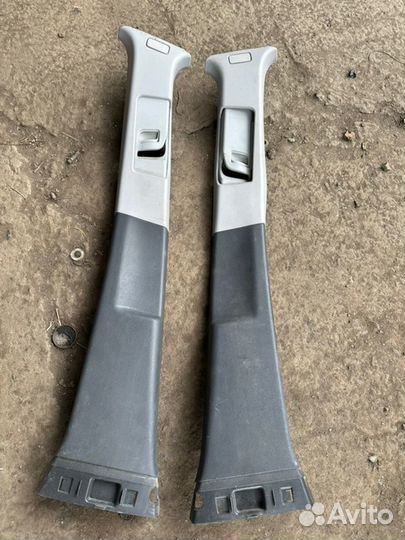 Накладка стойки Opel Zafira B Z18XER