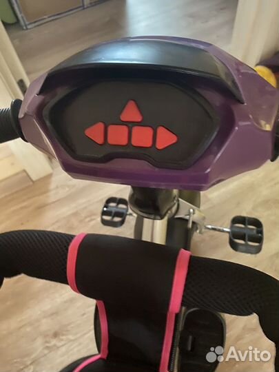 Детский велосипед с ручкой