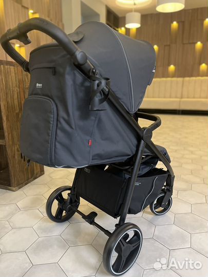 Прогулочная коляска Carrello Bravo