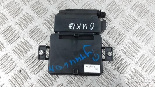 Блок управления ручника (стояночного тормоза) audi