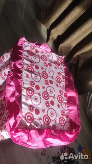 Кроватка для кукол с балдахином