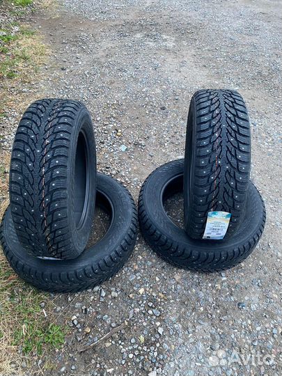 Nokian Tyres Hakkapeliitta 9 SUV 215/65 R17 103T