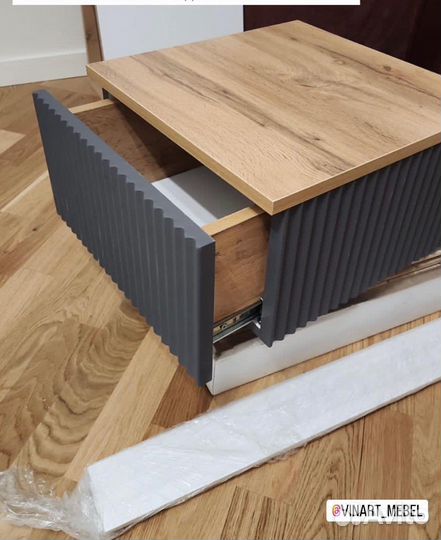 Тумбочка прикроватная