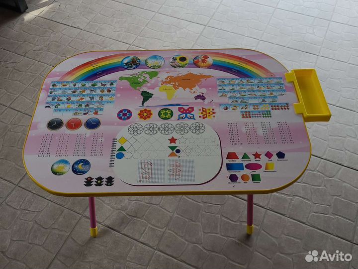 Детский стол и стул