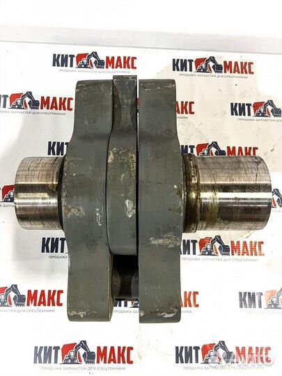 Вал эксцентрика вальца (левыи) 228600520, 39E154 д