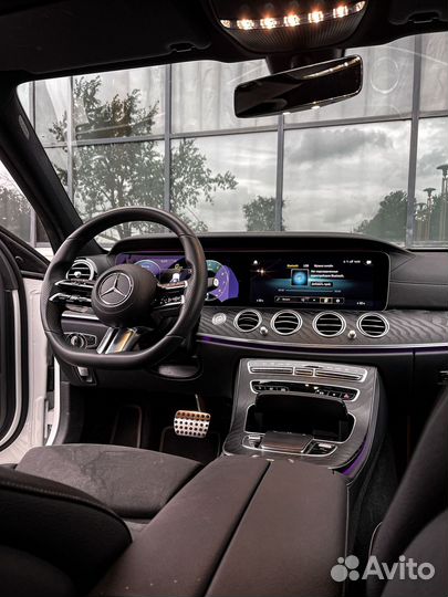 Аренда авто Mercedes-Benz E200 New без залога