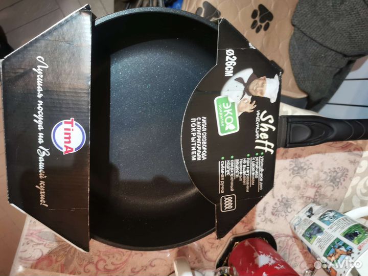 Сковорода антипригарная новая