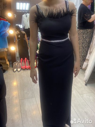 Платье вечернее