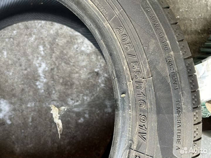 Yokohama BluEarth E50 205/55 R16 91V