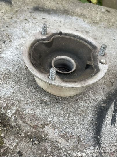 Опора передняя BMW E39/E46 новая