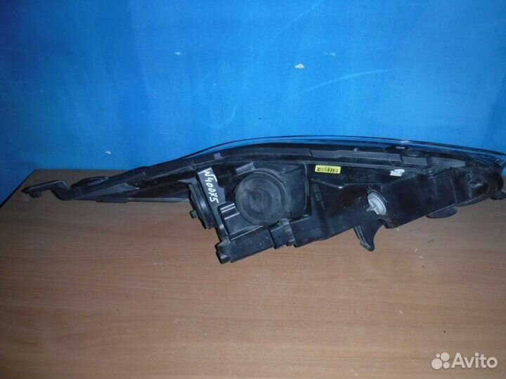 Фара левая Ford Fiesta