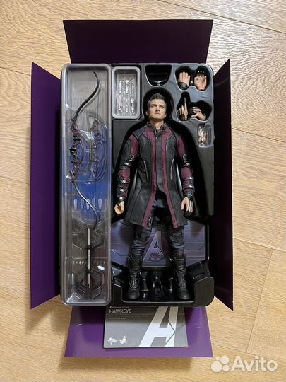Hot Toys Hawkeye Avengers Age of Ultron