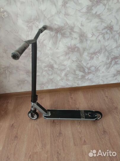 Трюковой самокат duke 404