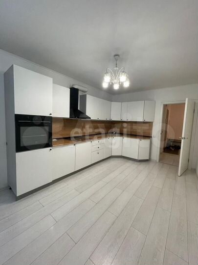 2-к. квартира, 64 м², 14/14 эт.