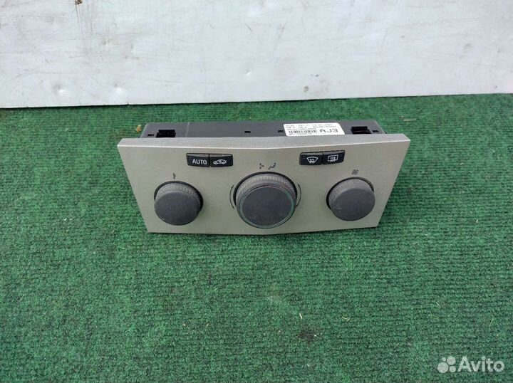 Блок управления отопителем Opel Astra H