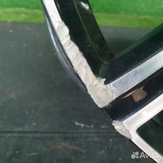 Диск литой Вольво хс60 2 (2017-2021)