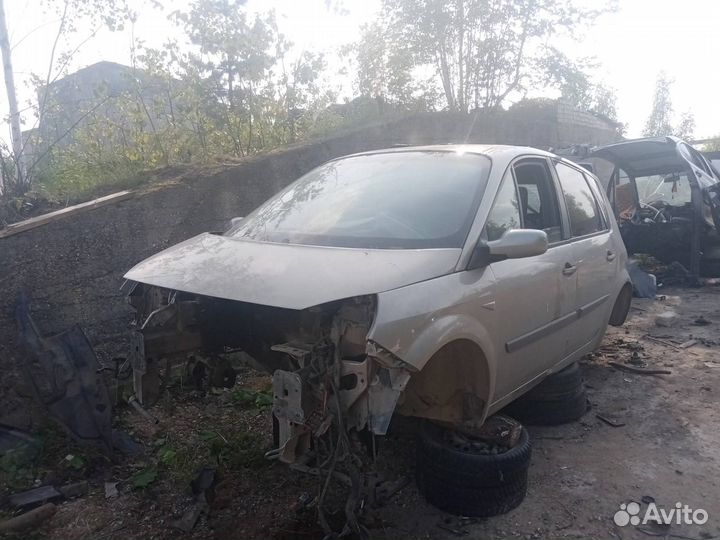 Подрамник задняя часть Renault Scenic 2